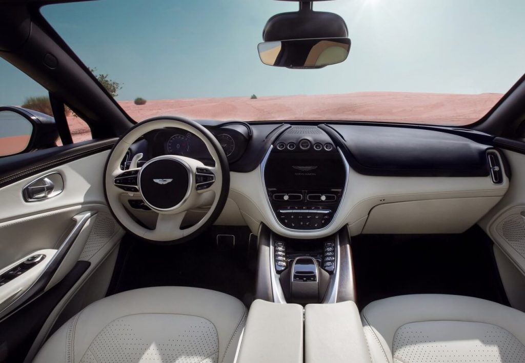 Aston Martin DBX 2021 1280 68