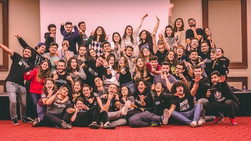 aiesec gençleri