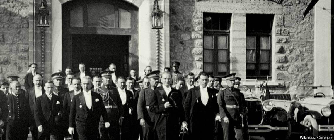 Tozlu Gazete Kupürleri: Cumhuriyet’in İlanı