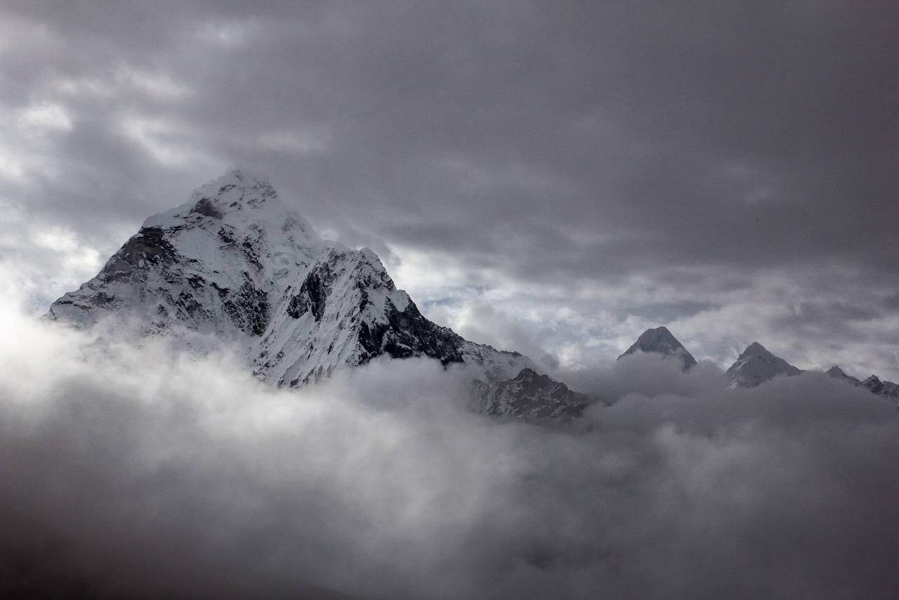 Everest dağına tırmanış