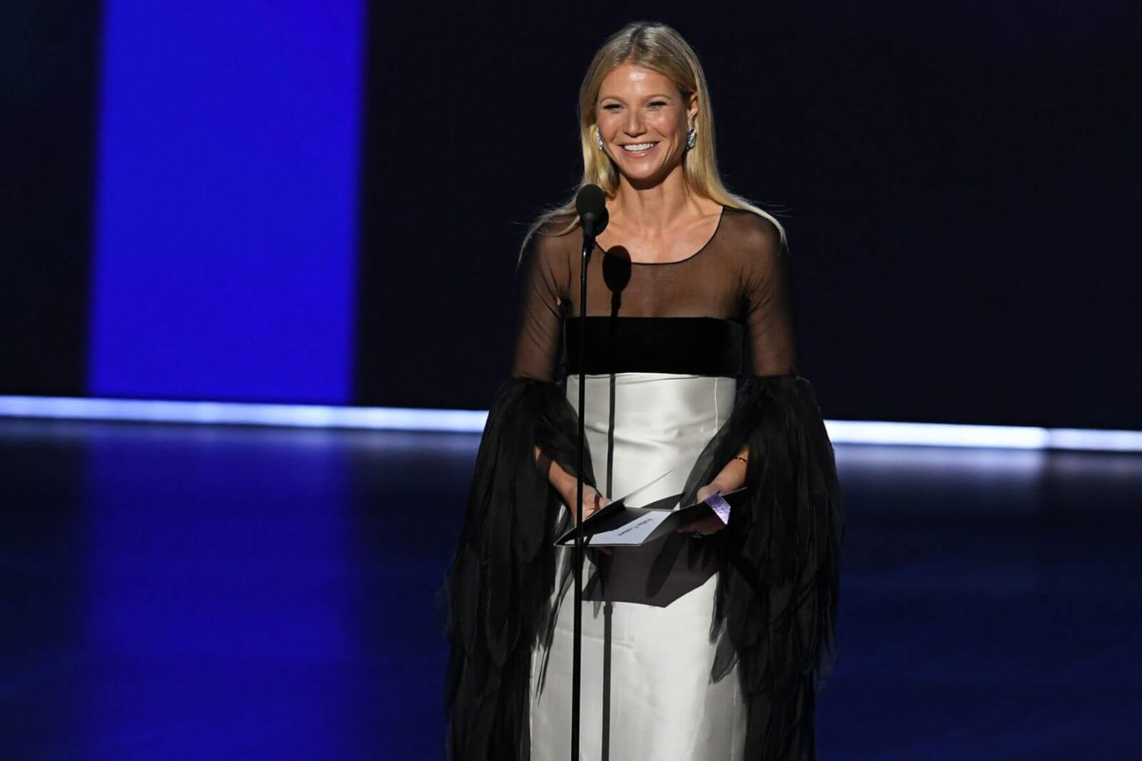 Gwyneth Paltrow sürdürülebilir kırmızı halı stili