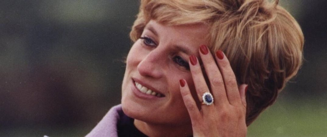 ​​Asırlık Kraliyet Ailesi Mücevherleri