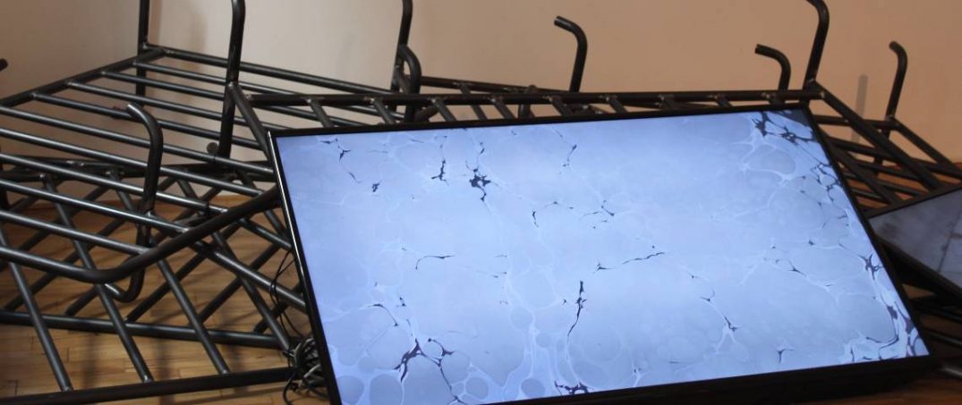 Bir Sergi İncelemesi: “Kesinti ve Akış”