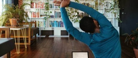 Evden Çalışanların Yapabileceği En Kolay Yoga Pozları