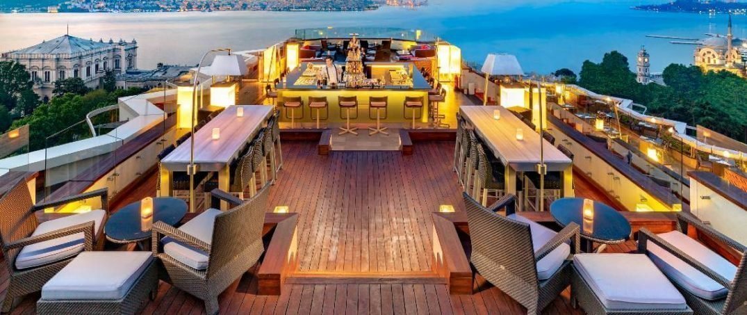 Lezzet ve Eğlencenin Buluşma Noktası: 16 Roof