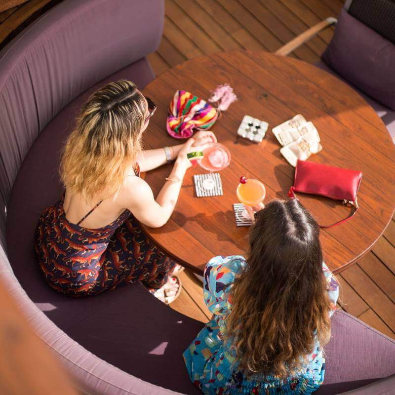 Lezzet ve Eğlencenin Buluşma Noktası: 16 Roof