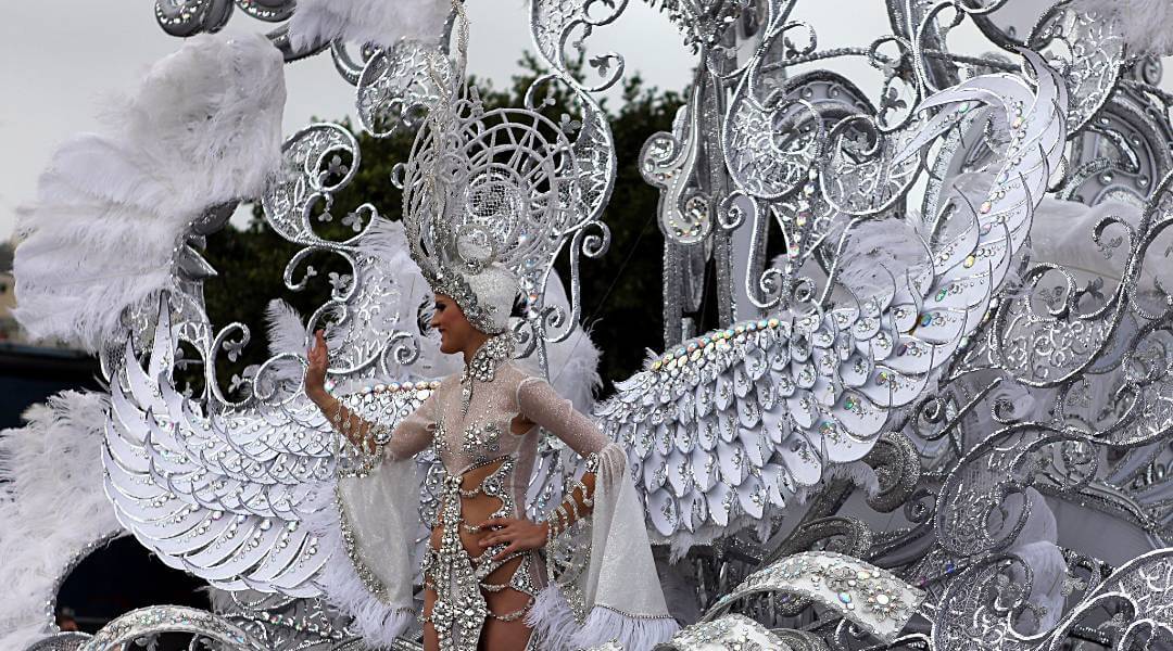 Dünyanın En Ünlü Festival ve Karnavalları Santa Cruz de Tenerife Karnavalı  