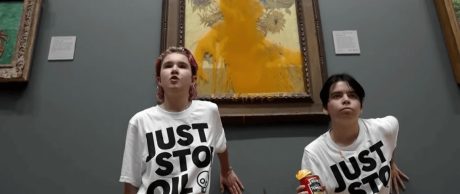 Aktivizm ve Sanat Eserlerine Saldırmak