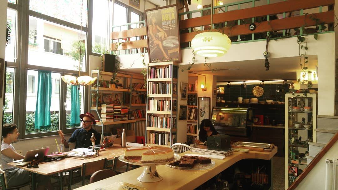 İstanbul’un Birbirinden Güzel Kitap Kafeleri