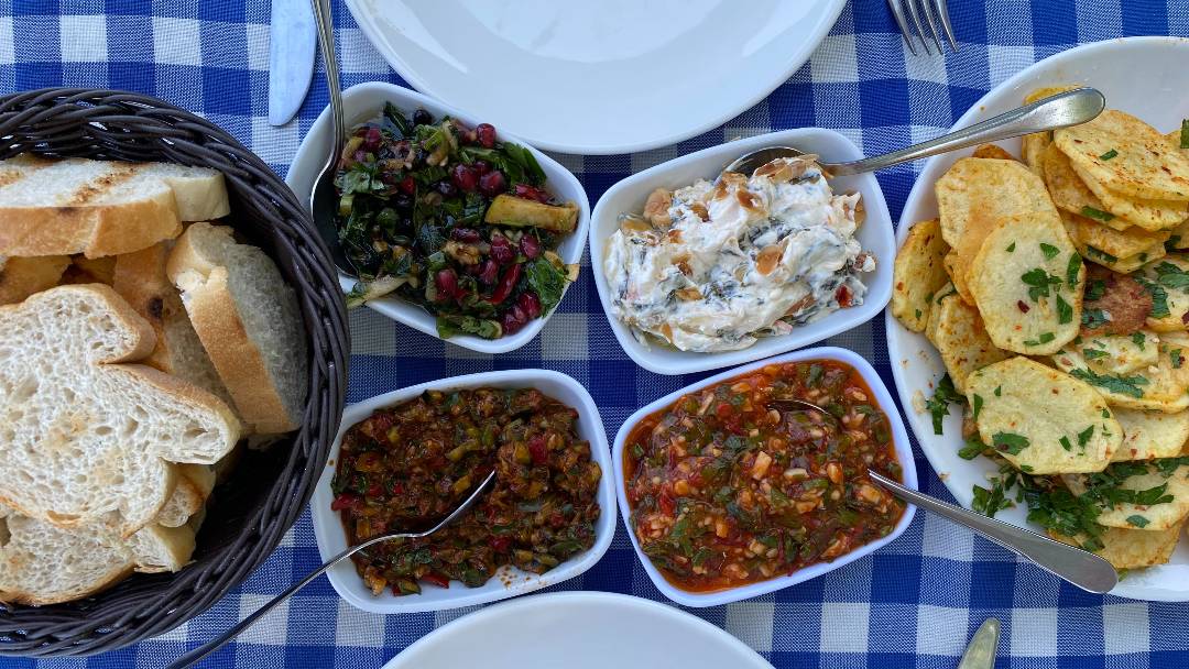 Adalar Turuna Devam: Heybeliada Gezi Rehberi