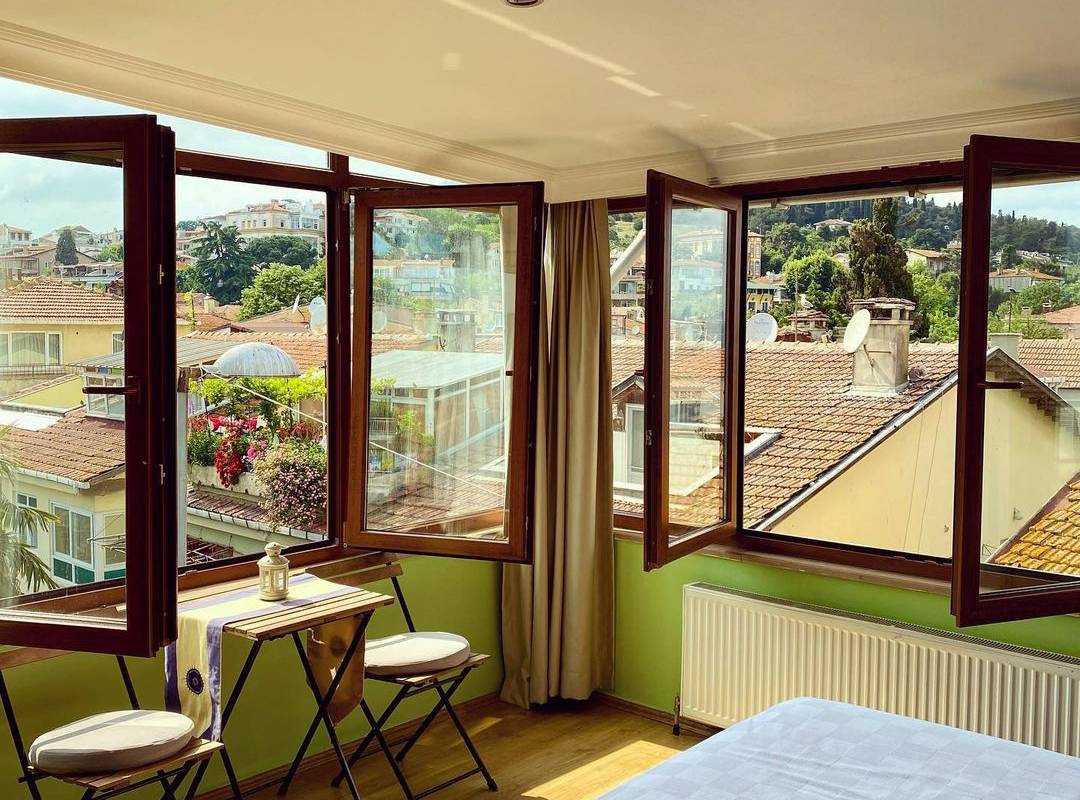 Adalar Turuna Devam: Heybeliada Gezi Rehberi