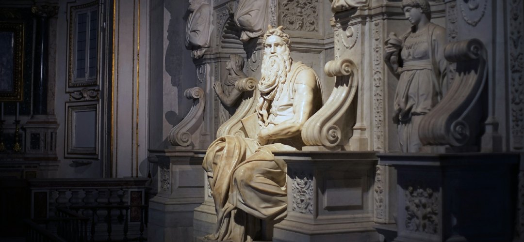 Michelangelo musa heykeli