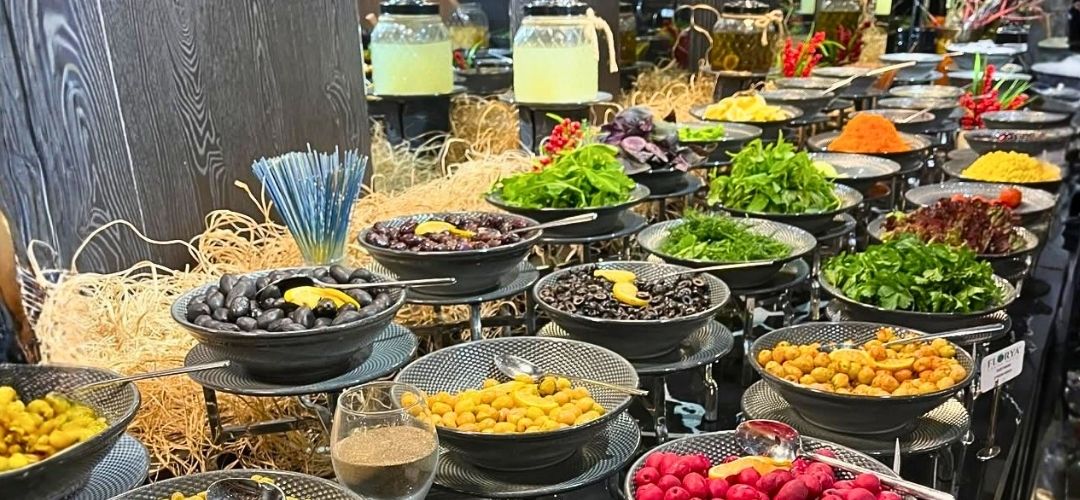 ankara'da açık büfe kahvaltı imkanı sunan florya grand hotel 