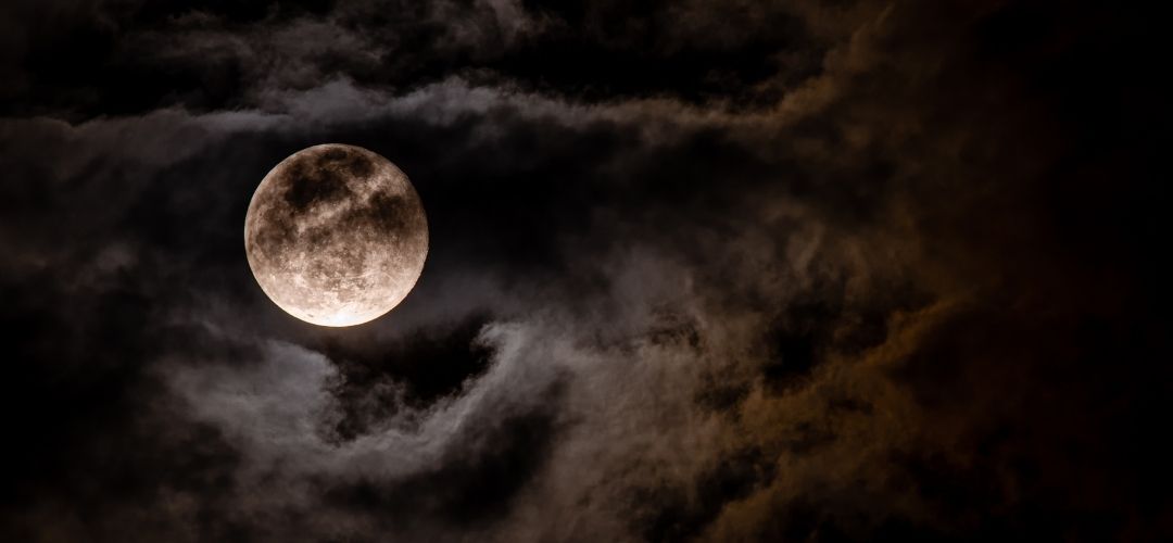 oğlak burcunda dolunay 2025