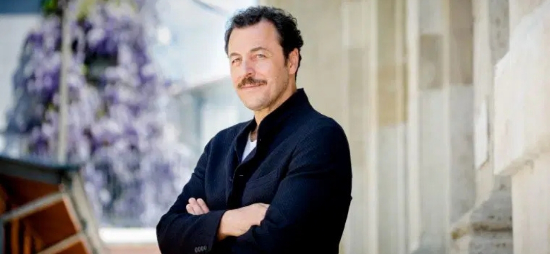 Yetkin Dikinciler – aslan burcu Türk tiyatro ve sinema oyuncusu